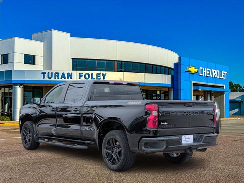 Used 2024 Chevrolet Silverado 1500 Custom w/ Rally Edition AWD/4WD image 3