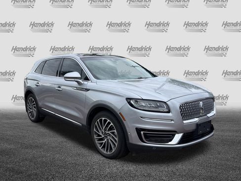 Used 2020 Lincoln Nautilus Reserve w/ Equipment Group 201A FWD image 2