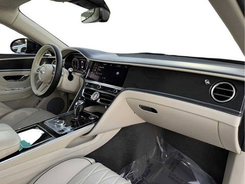 Used 2022 Bentley Flying Spur W12 image 80