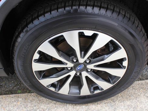 Used 2016 Subaru Outback 3.6R Limited image 6