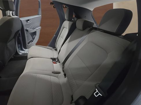 Used 2022 Ford Escape SE w/ Cold Weather Package FWD image 17