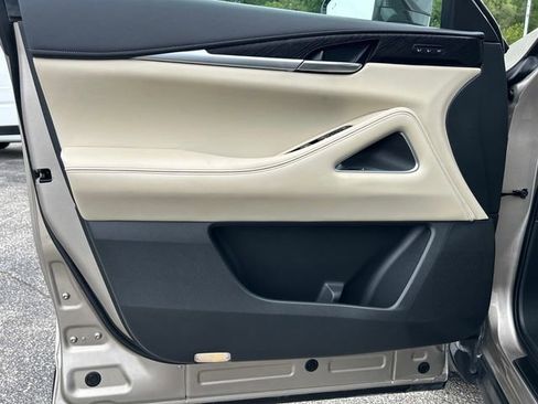 Used 2023 INFINITI QX60 Sensory w/ Vision Package AWD/4WD image 19