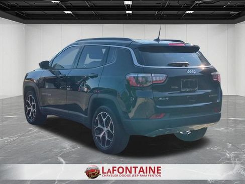 Certified 2024 Jeep Compass Limited AWD/4WD image 3
