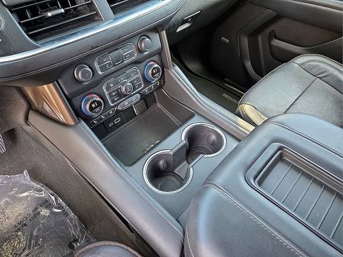 Certified 2022 Chevrolet Suburban High Country AWD/4WD image 25