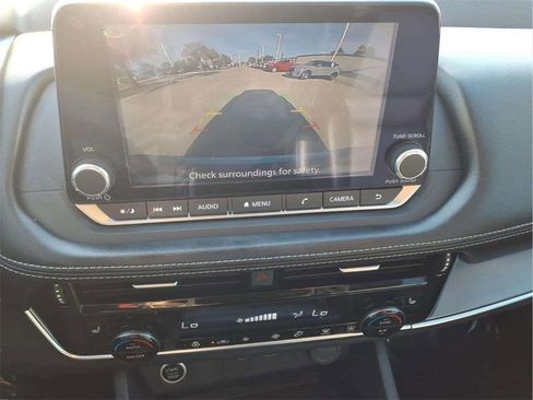 Certified 2022 Nissan Rogue SV w/ SV Premium Package image 15