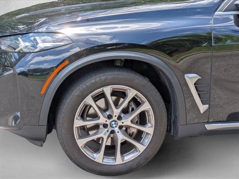Used 2024 BMW X5 xDrive40i w/ Parking Assistance Package AWD/4WD image 14
