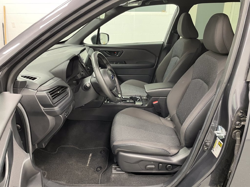 Used 2026 Subaru Forester Premium AWD/4WD image 6