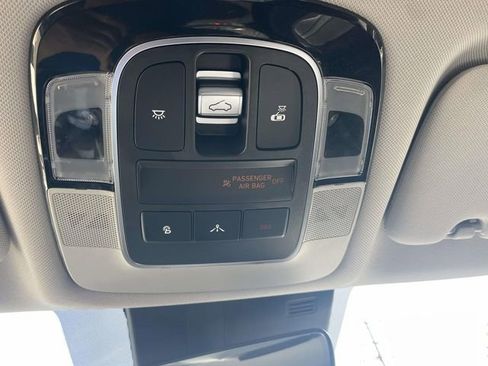 Used 2021 Hyundai Sonata Limited image 25