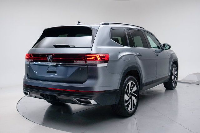 Used 2024 Volkswagen Atlas SE AWD/4WD image 6