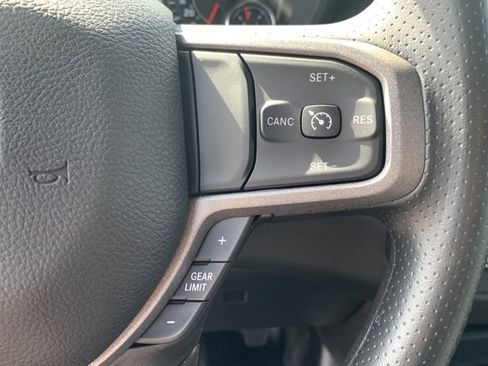 Used 2024 RAM 2500 Tradesman w/ Chrome Appearance Group image 23