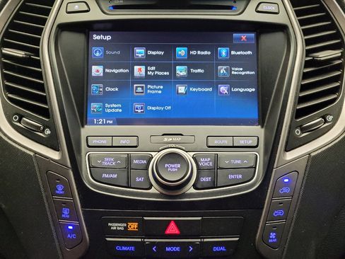 Used 2013 Hyundai Santa Fe Limited w/ Technology Pkg FWD image 25