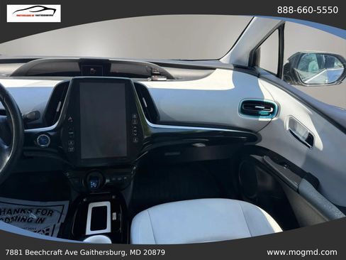 Used 2017 Toyota Prius Prime Premium FWD image 6