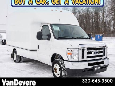 Used 2024 Ford E-450 and Econoline 450 Super Duty w/ Power Windows & Locks Group RWD image 1