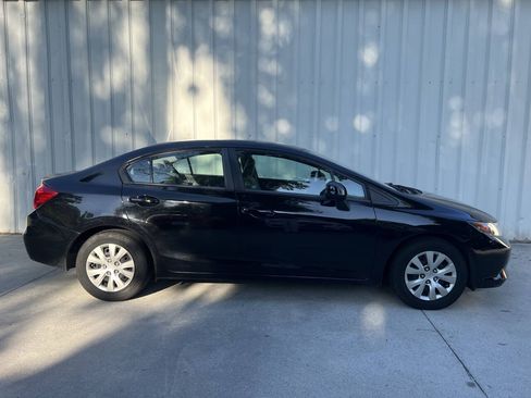 Used 2012 Honda Civic LX image 2