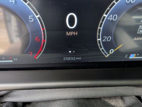 Used 2024 Jeep Wagoneer Series III w/ Premium Group I image 23