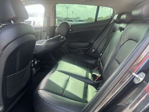 Used 2019 Kia Stinger Premium RWD image 31