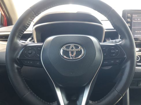 Used 2022 Toyota Corolla Cross XLE FWD image 20