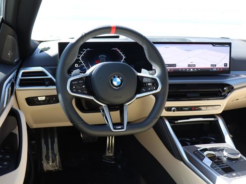 Used 2025 BMW 440i xDrive w/ Premium Package image 12