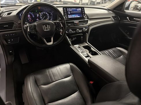 Used 2021 Honda Accord Touring image 31