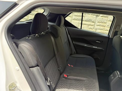 Used 2021 Nissan Kicks SV FWD image 26