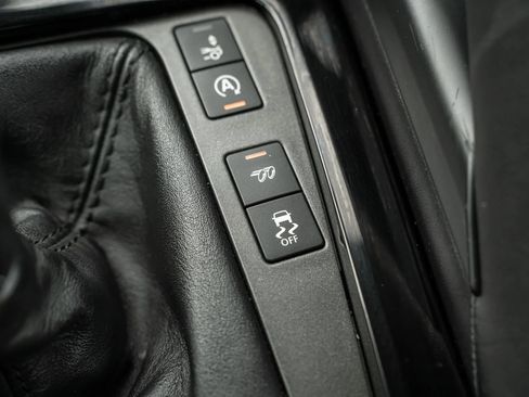 Used 2016 Jaguar F-TYPE S RWD image 34