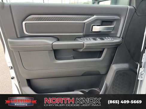 New 2026 RAM 2500 Big Horn AWD/4WD image 5