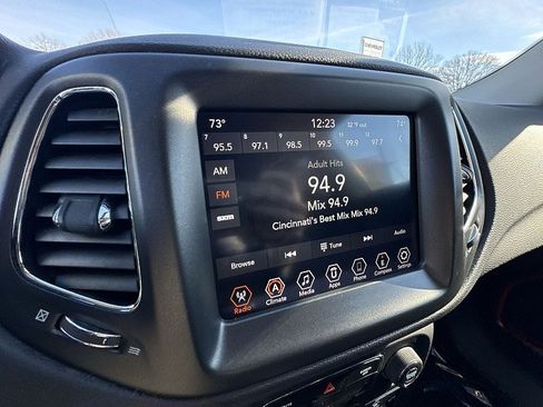 Used 2019 Jeep Compass Trailhawk image 12