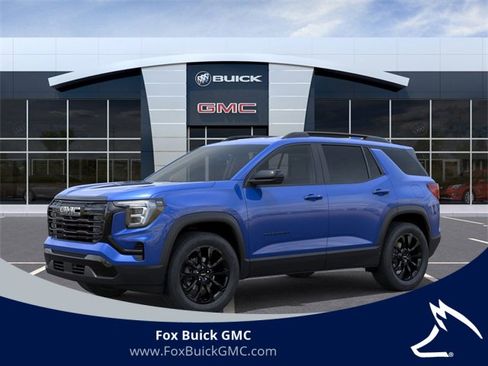 Used 2026 GMC Terrain Elevation w/ Elevation Premium Package image 2