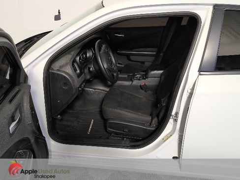 Used 2020 Dodge Charger Police w/ Street Appearance Group image 11