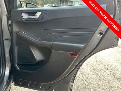 Certified 2021 Ford Escape SE w/ SE Sport Appearance Package image 16