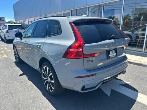 Used 2025 Volvo XC60 B5 Plus AWD/4WD image 3