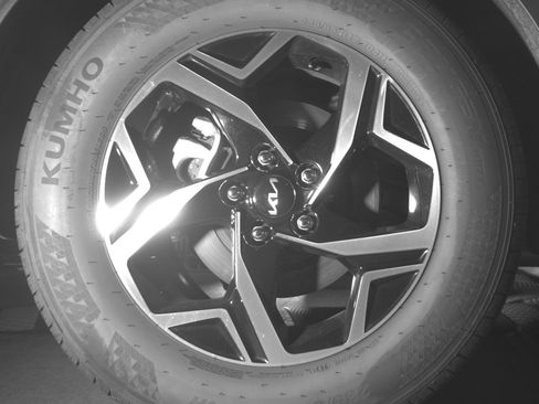 Used 2025 Kia Sportage LX image 15