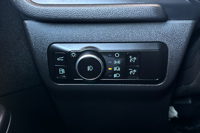 Used 2025 Ford Escape SE w/ PHEV Premium Package FWD image 30