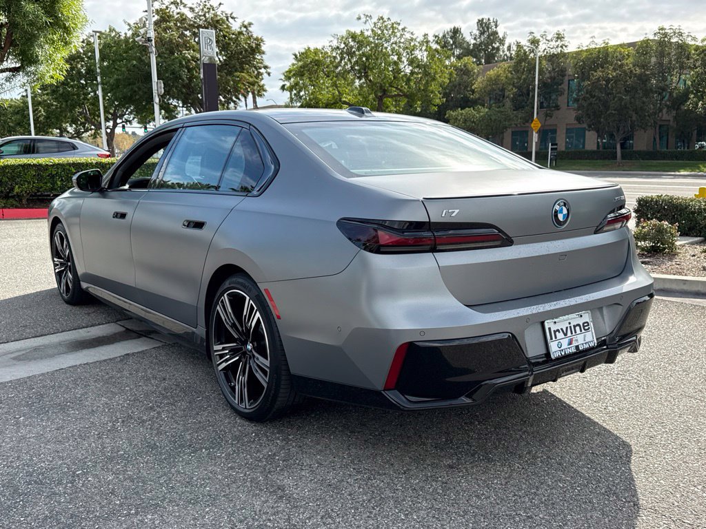 Certified 2024 BMW i7 xDrive60 AWD/4WD image 11