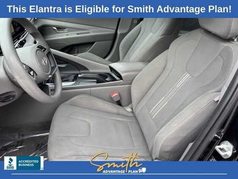 Used 2024 Hyundai Elantra SEL image 16