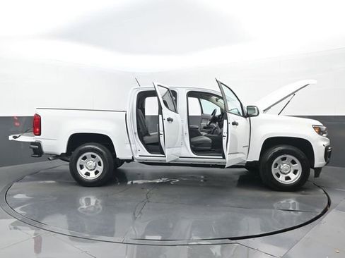 Used 2022 Chevrolet Colorado W/T image 32