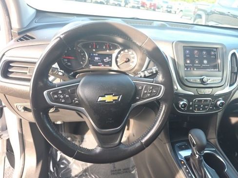 Used 2022 Chevrolet Equinox LT image 15