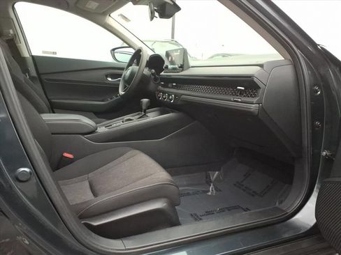 Used 2024 Honda Accord EX image 12