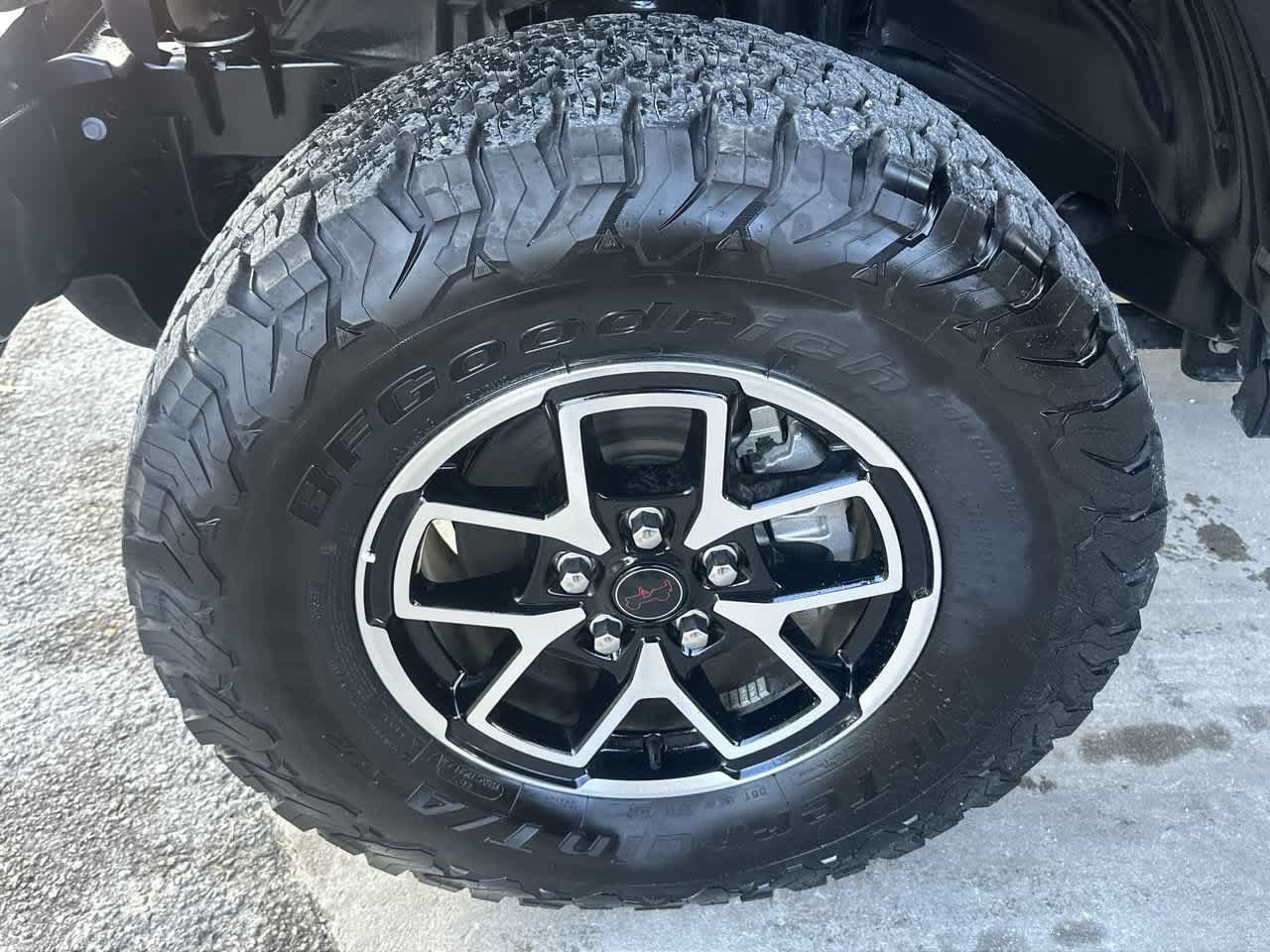 Used 2026 Jeep Wrangler Unlimited Rubicon AWD/4WD image 11