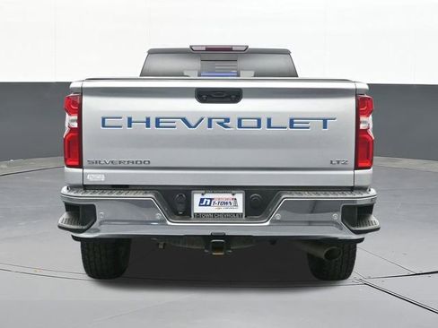 Used 2022 Chevrolet Silverado 2500 LTZ w/ LTZ Plus Package AWD/4WD image 13