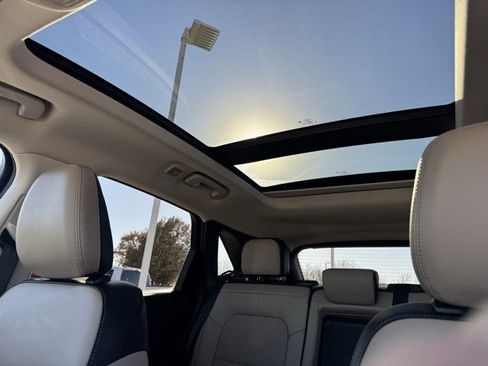 Certified 2022 Ford Escape Titanium w/ Class II Trailer Tow Package image 19