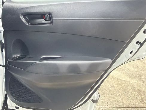 Used 2024 Toyota Corolla Cross LE image 15