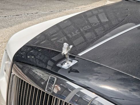 Used 2012 Rolls-Royce Ghost RWD image 11