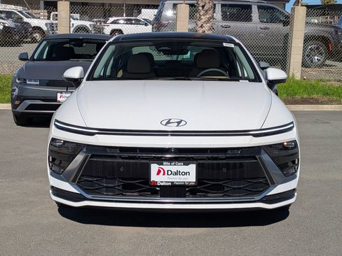 New 2026 Hyundai Sonata Limited FWD image 2