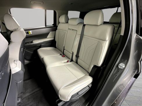 New 2026 Hyundai Santa Fe SEL AWD/4WD image 17