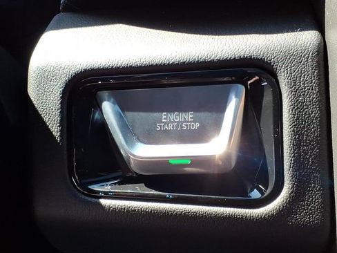 New 2026 GMC Yukon Denali w/ Sun & Power Step Package AWD/4WD image 24