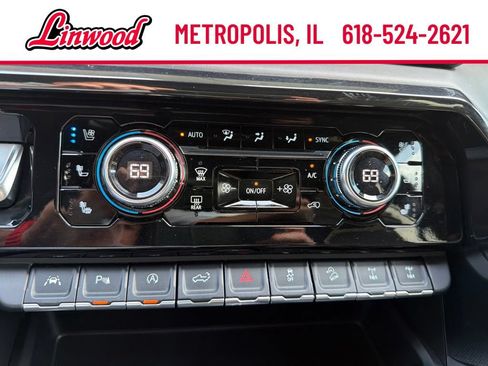 Used 2023 GMC Sierra 1500 AT4X AWD/4WD image 29