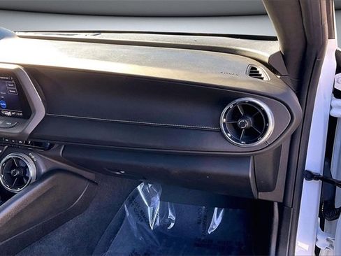 Used 2021 Chevrolet Camaro LT w/ RS Package image 25