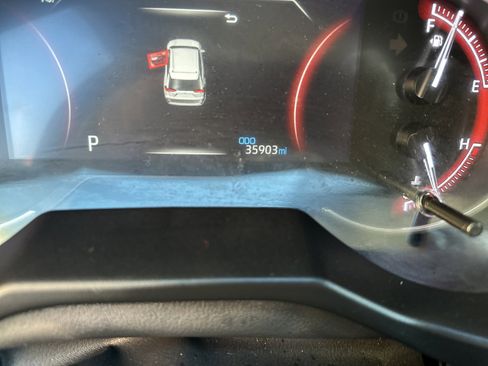 Used 2024 Toyota RAV4 LE image 10