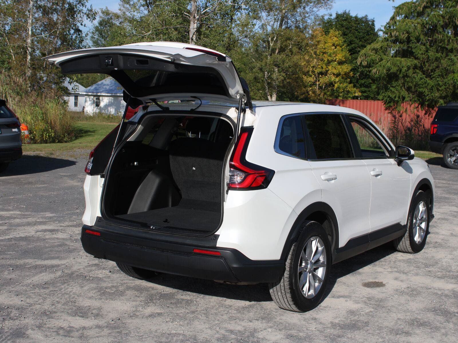 Used 2025 Honda CR-V EX image 7